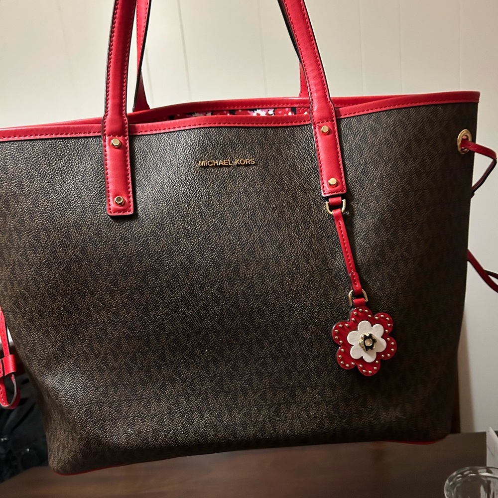 Michael Kors Tote